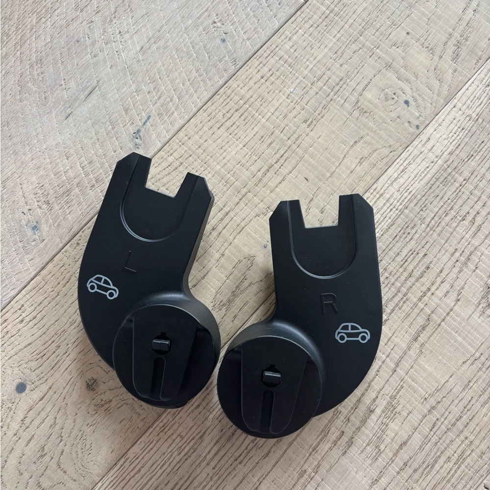 Mima Xari Stroller with Nina car seat adapters